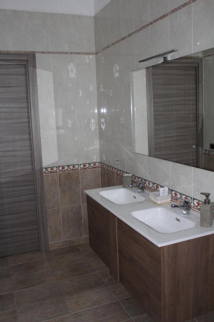Luca'S House Bed & Breakfast Giovinazzo Dış mekan fotoğraf